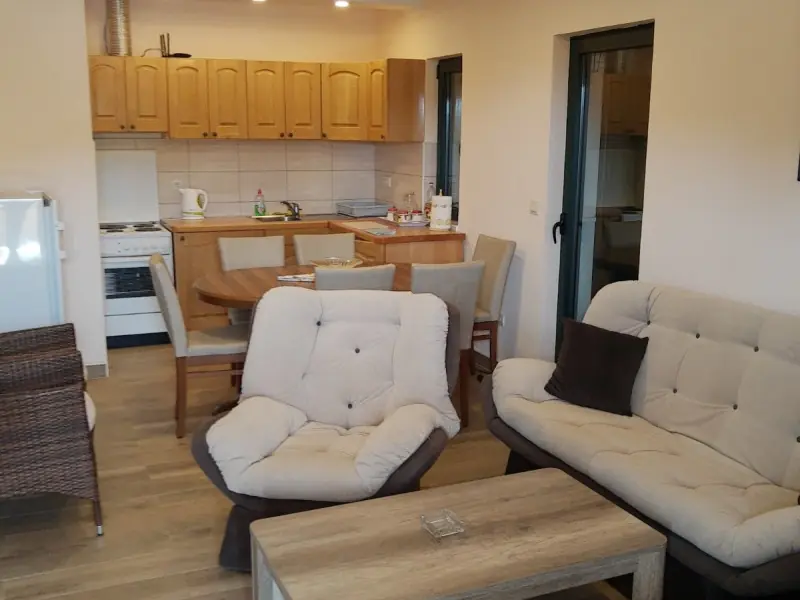 Apartmani MARINERO Luštica - Žanjice