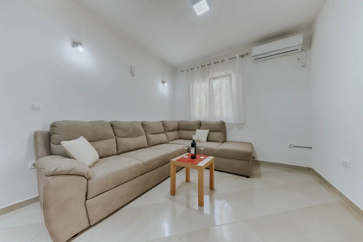 Apartmani SEA GARDEN