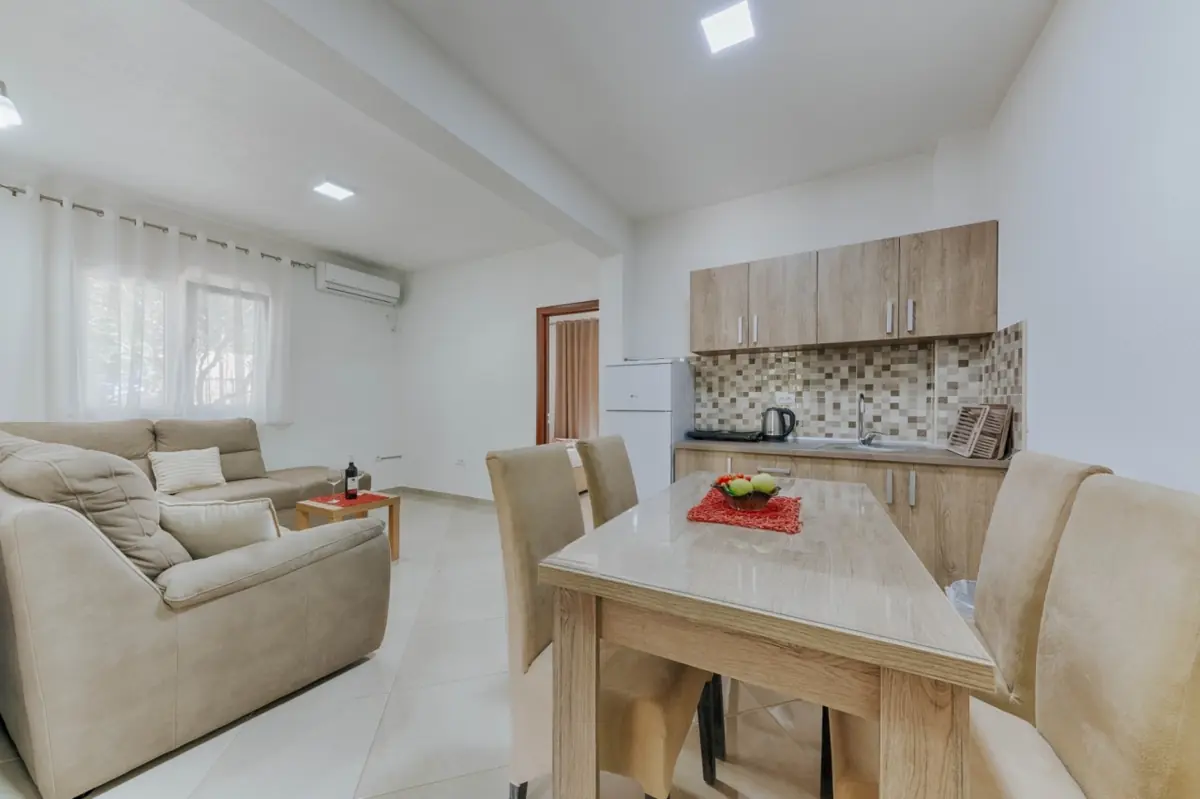 Apartmani SEA GARDEN