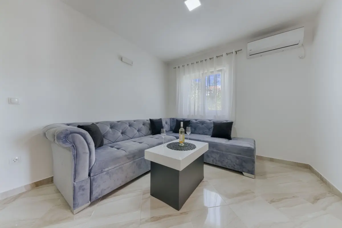 Apartmani SEA GARDEN