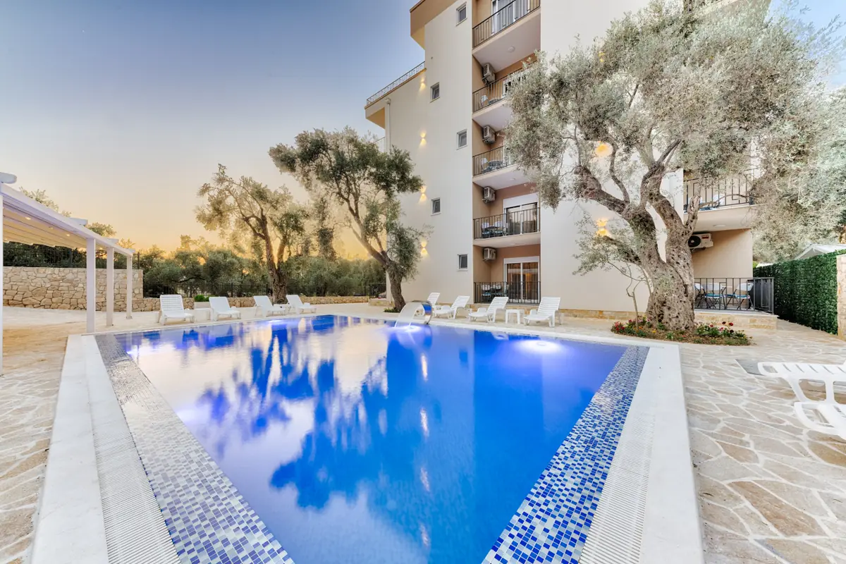 Akhdar Apartments