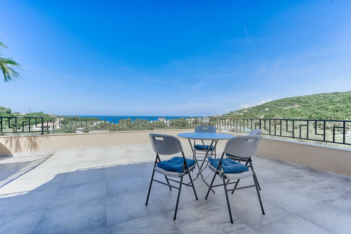Akhdar Apartments