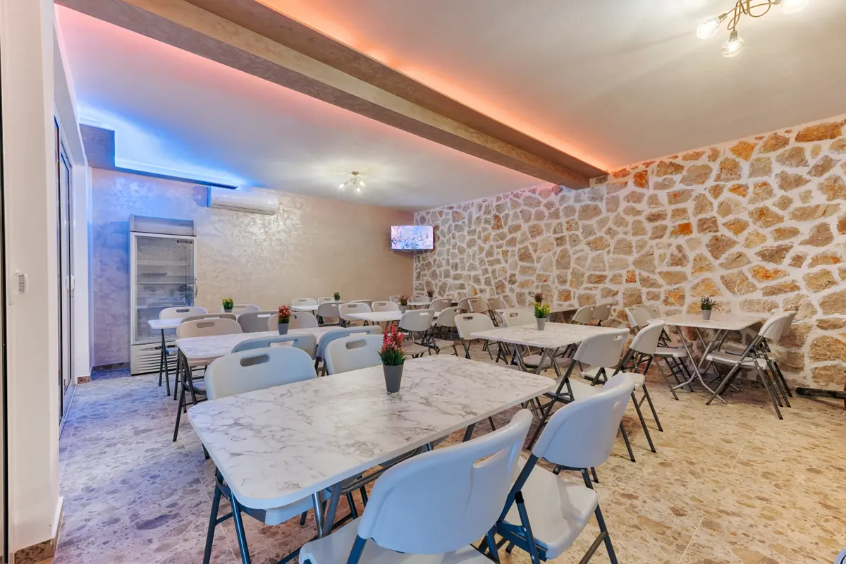 Akhdar Apartments