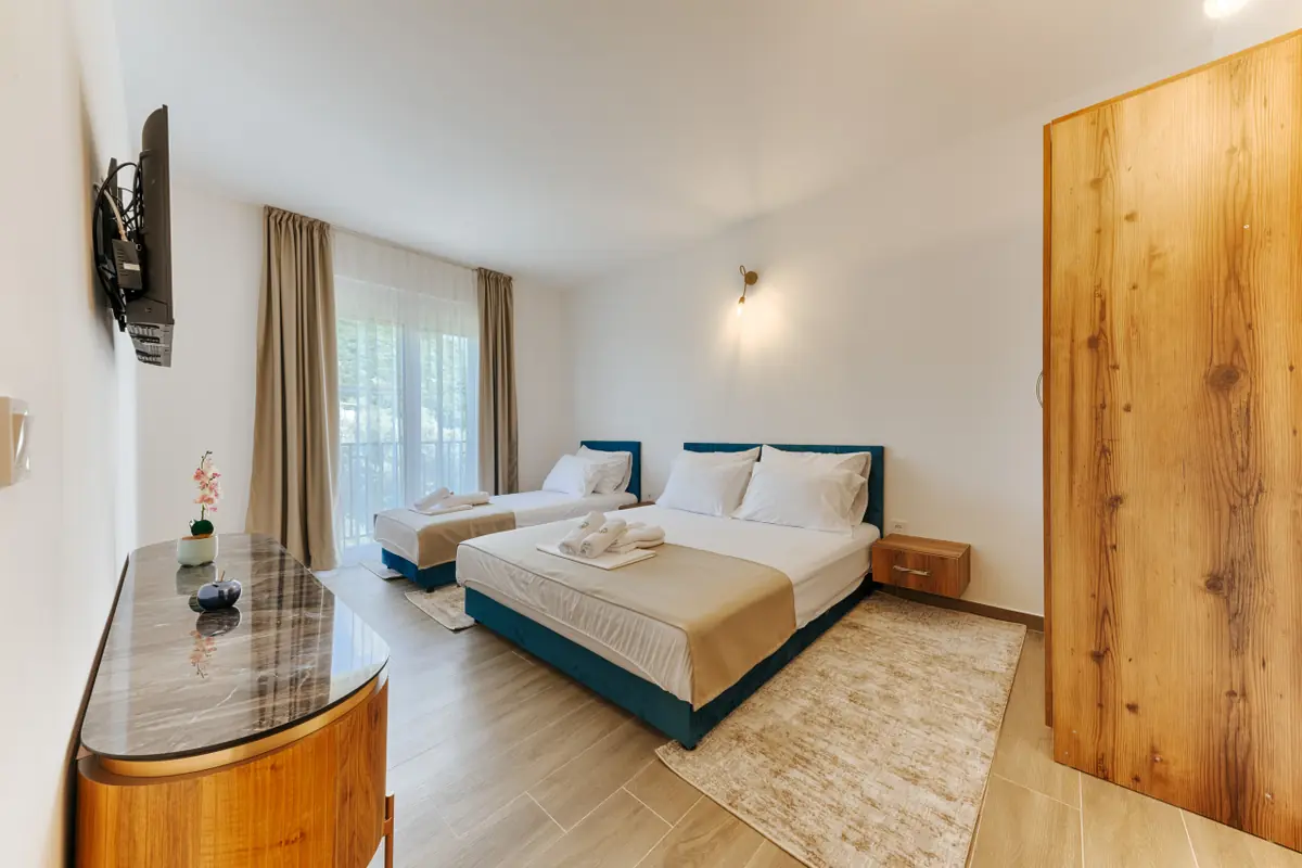 Akhdar Apartments