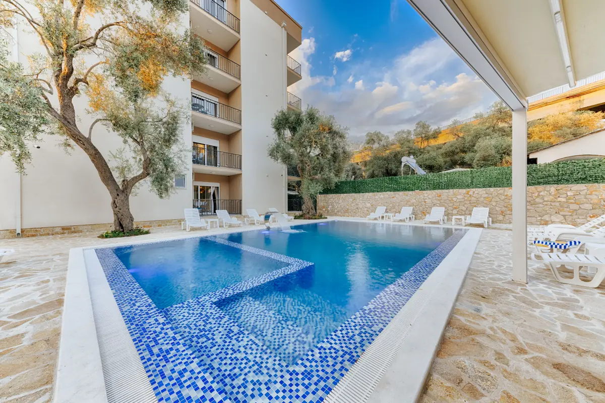Akhdar Apartments