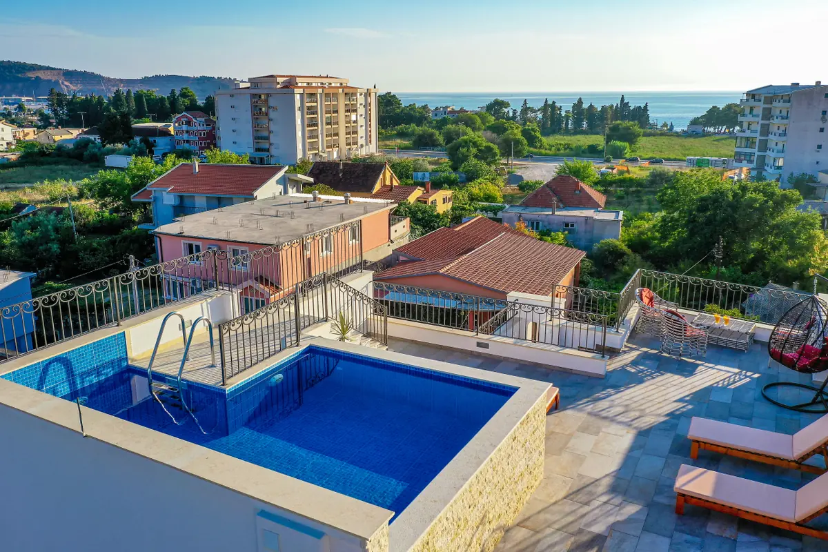 De Lux Apartmens Luka