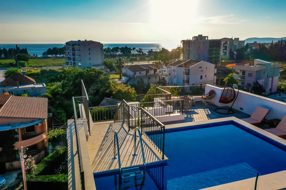 De Lux Apartmens Luka