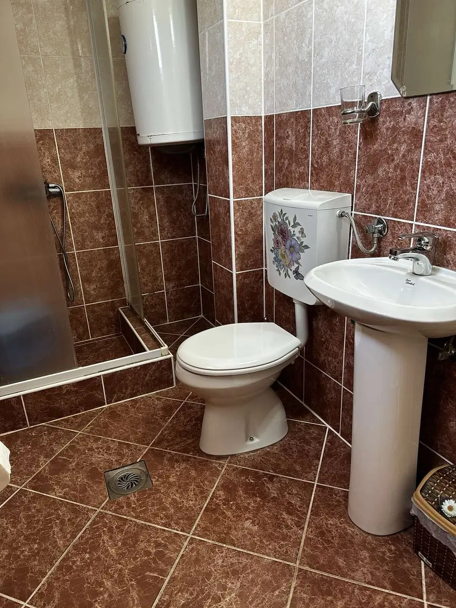 Mali studio apartmani